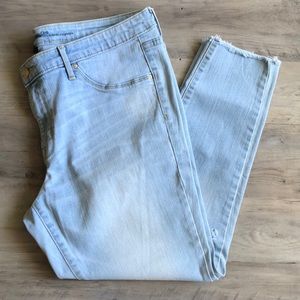 Mossimo light wash denim jean mid rise size 16/33